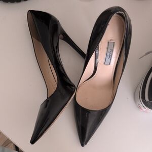 PRADA PATENT BLACK HEELS